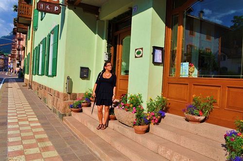 Hotel Laurino à Moena Extérieur photo